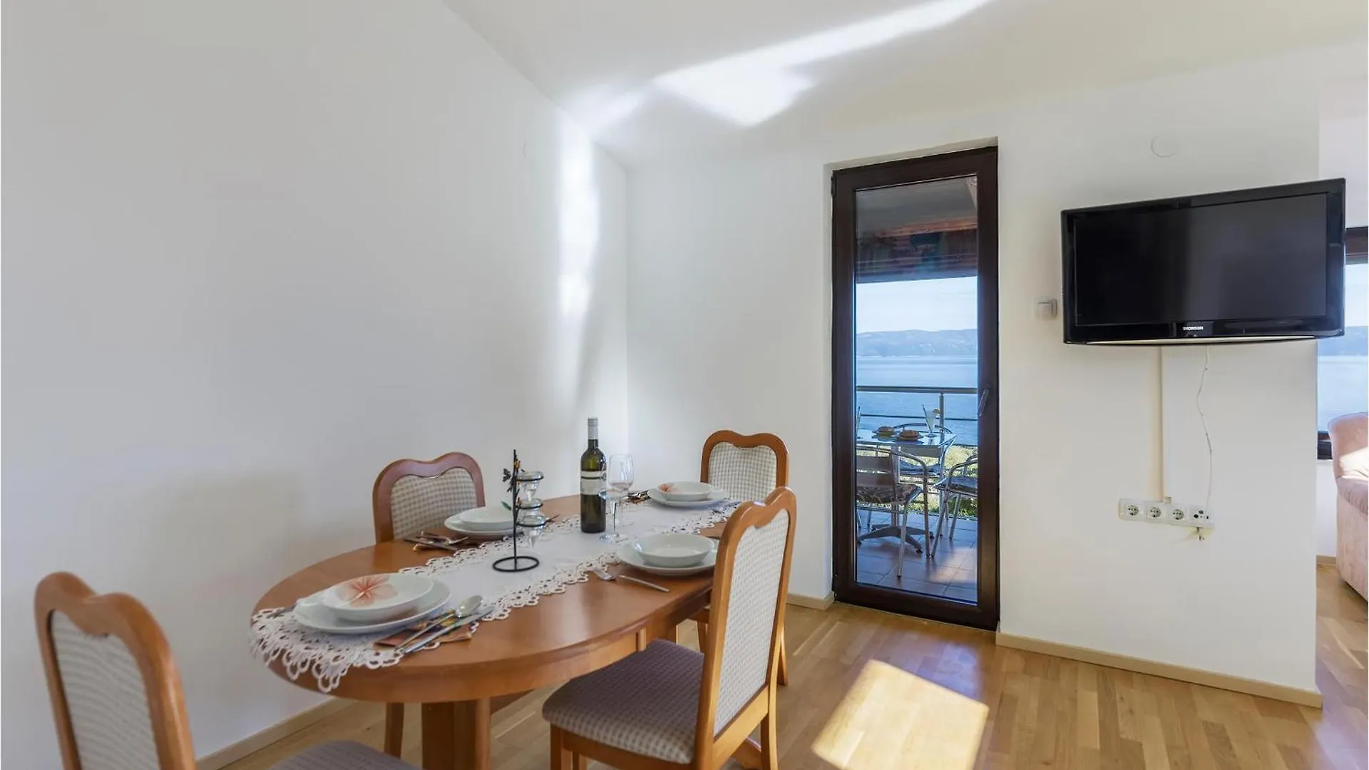 Pet Friendly Apartment In Labin With Kitchen ラビン